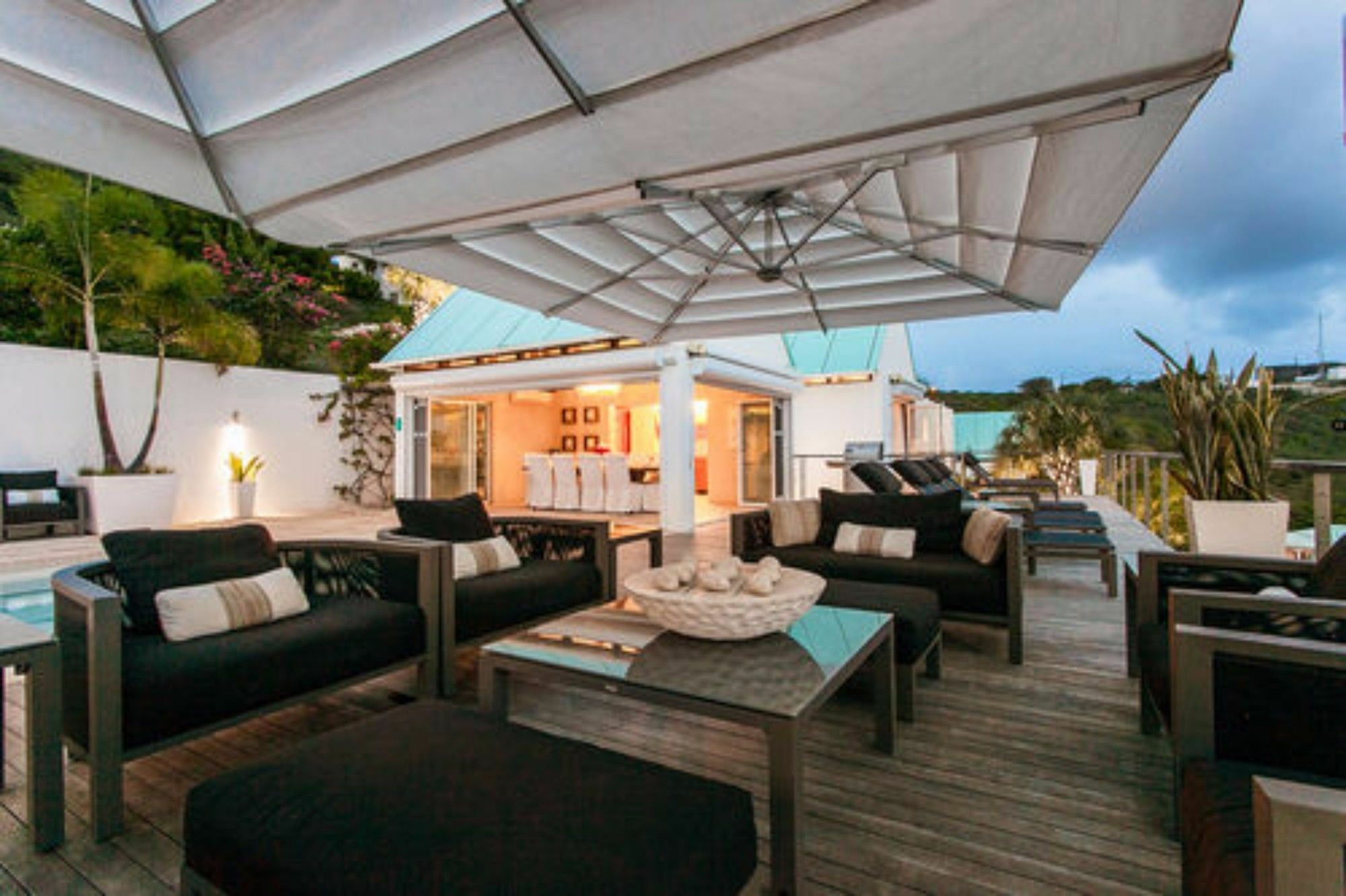 Ceblue Villas The Valley Exterior photo